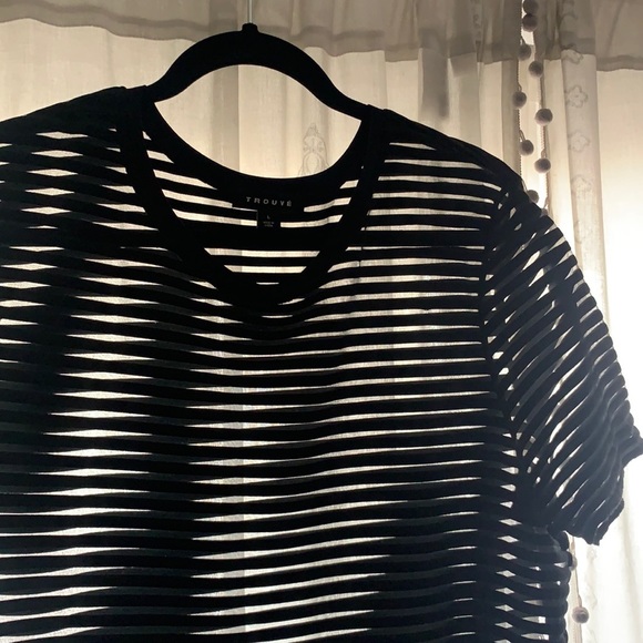 Trouve Tops - Trendy dimensional black blouse